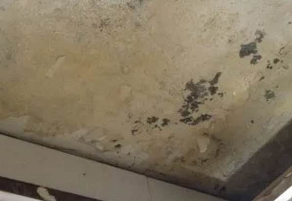 潍坊阳台漏水维修公司分享下潍坊卫生间渗水维修需要注意哪些问题。